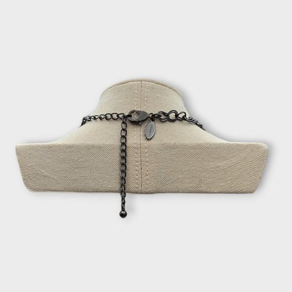 Red & Gold Bead Necklace – Antique Metal – Dark Academia Gothic Regency Style - Picture 6 of 9